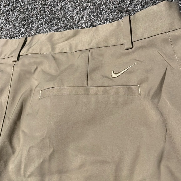 Nike golf shorts - Picture 3 of 3